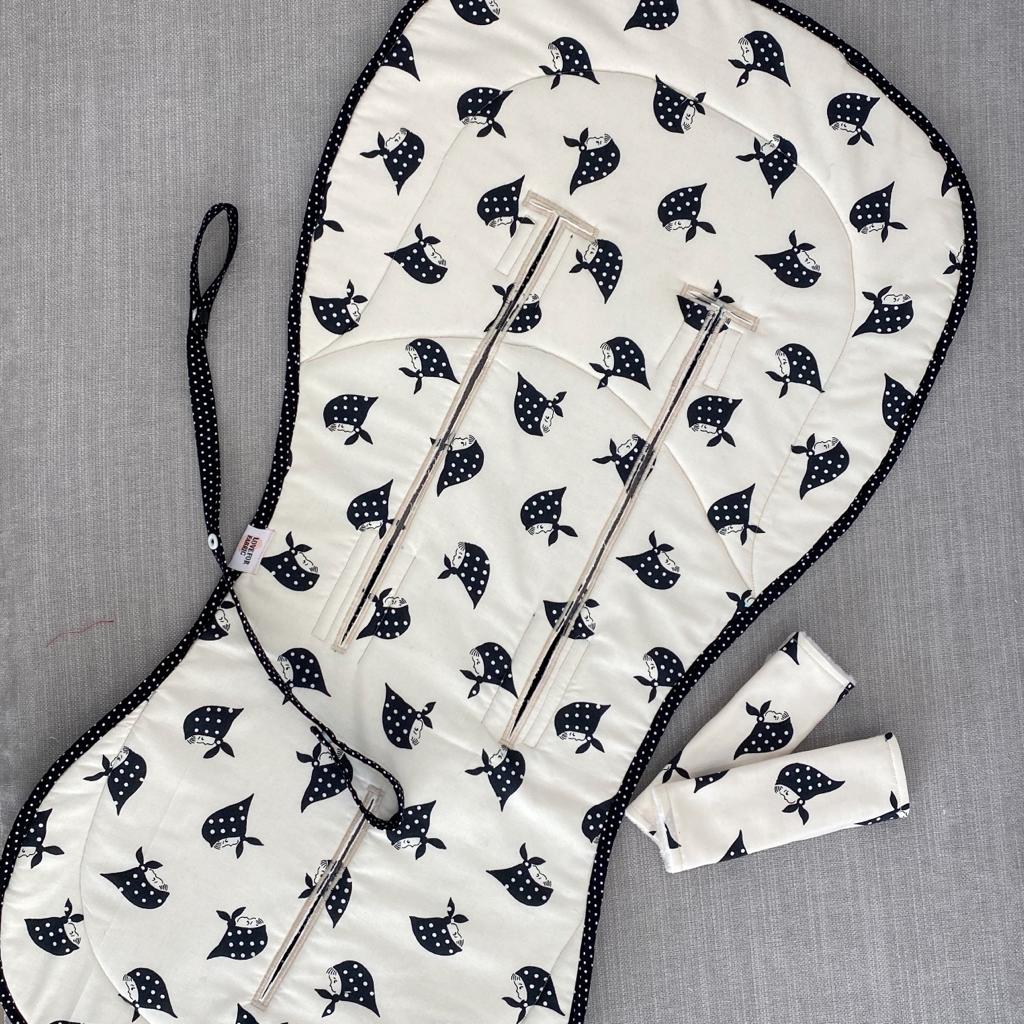 Bugaboo Stroller seat liner with optional strap drool pad