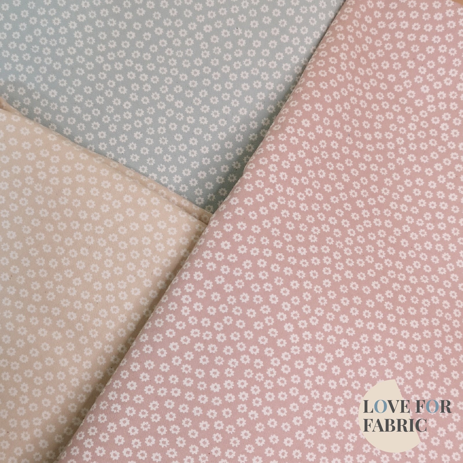 Lightweight Soft Cotton Twill 30s Fabric - Daisy